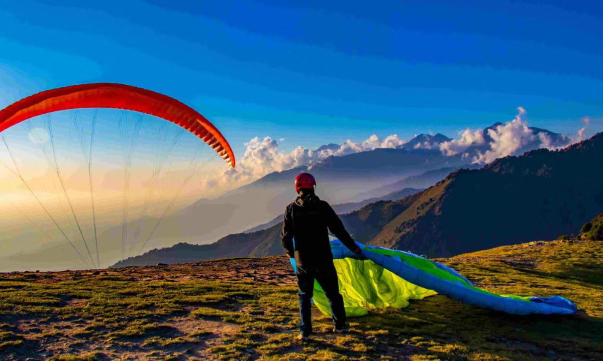 Paragliding Destinations In India